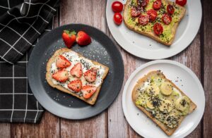 popular female singers in the 60s